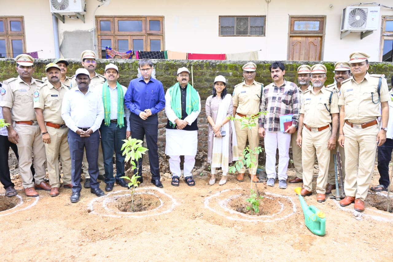 నిజామాబాద్ ను గ్రీన్ సిటీగా తీర్చిదిద్దుద్దాం..!