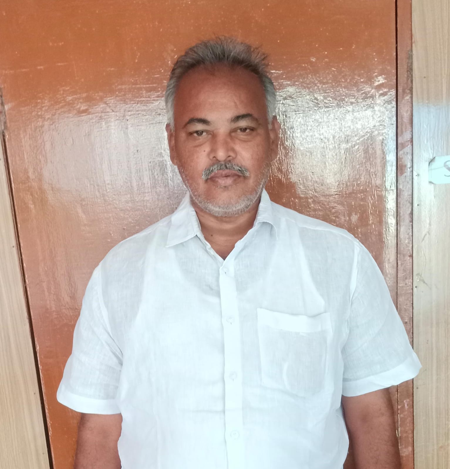 జగన్‌ను జనంతో వేరు చేయలేరు.. రావిపాటి రామేశ్వర రెడ్డి ఆగ్రహం”