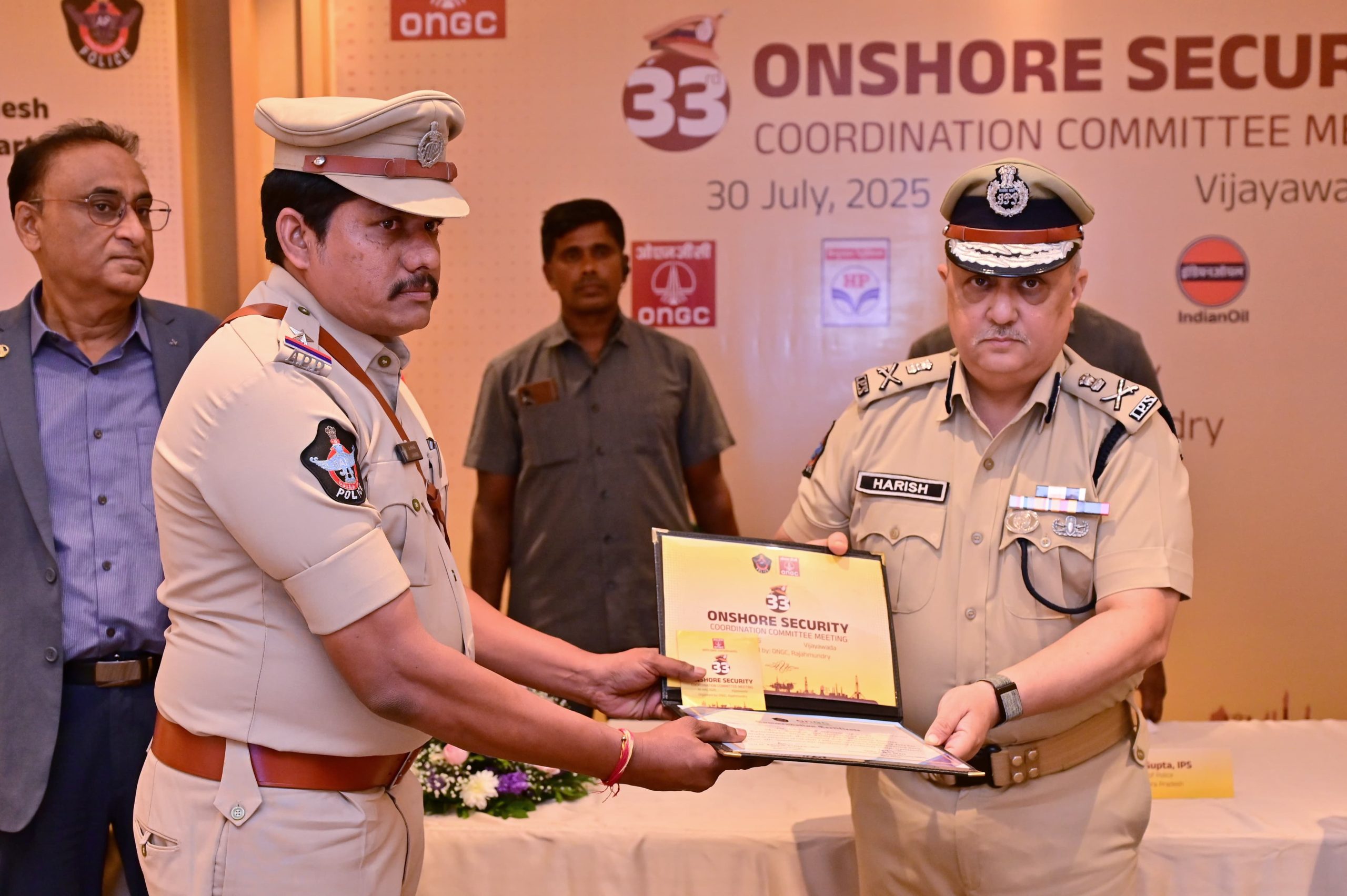 ఎస్ఐ”అవినాష్”కు ఓఎన్జీసీ గౌరవం