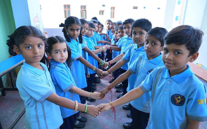 శ్రీవాణి స్కూల్‌లో ఫ్రెండ్‌షిప్ డే సందడి