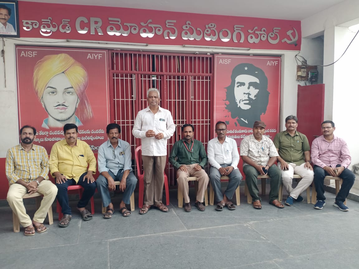 ఉద్యోగులు ఉపాధ్యాయుల సమస్యలపై క్యాబినెట్లో చర్చించాలి