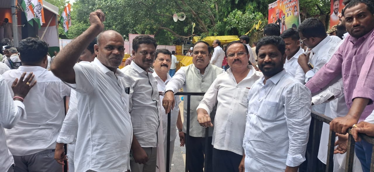 ఢిల్లీ జంతర్ మంతర్ వద్ద మహాధర్నా..!