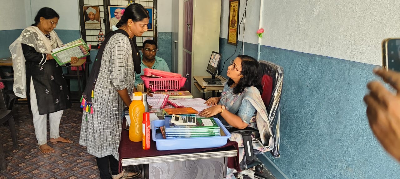 కేజీబీవీ నీ అకాస్మికంగా తనిఖీ చేసిన బాన్సువాడ సబ్ కలెక్టర్.