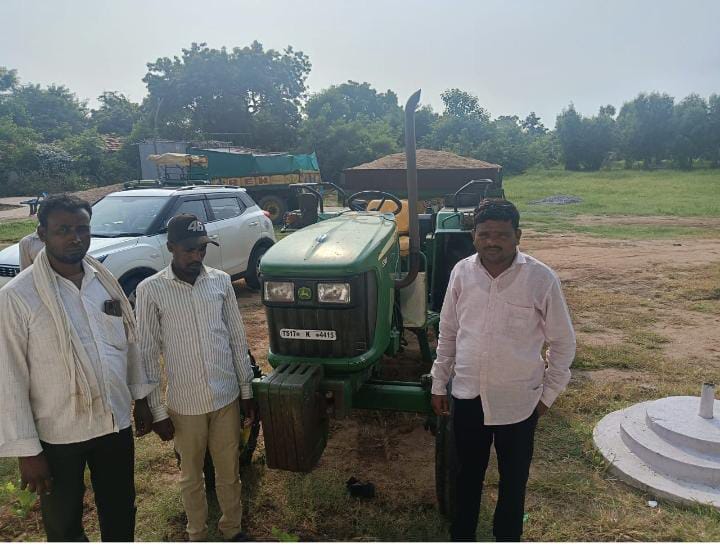 అక్రమంగా తరలిస్తున్న ఇసుక ట్రాక్టర్లు పట్టుకున్న ఆర్ఐ….