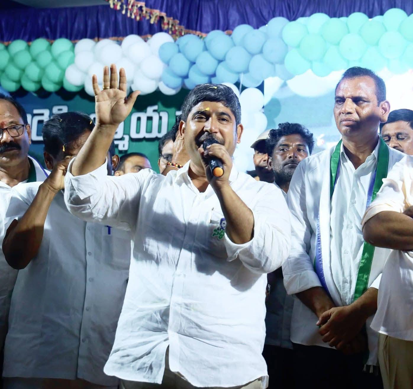ఎన్నిక ఏదైనా అక్రమాలు చేయడం చంద్రబాబుకి అలవాటే’