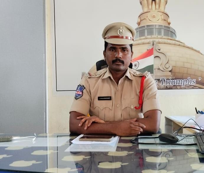 వర్షాల నేపథ్యంలో ప్రజలు అప్రమత్తంగా ఉండాలి