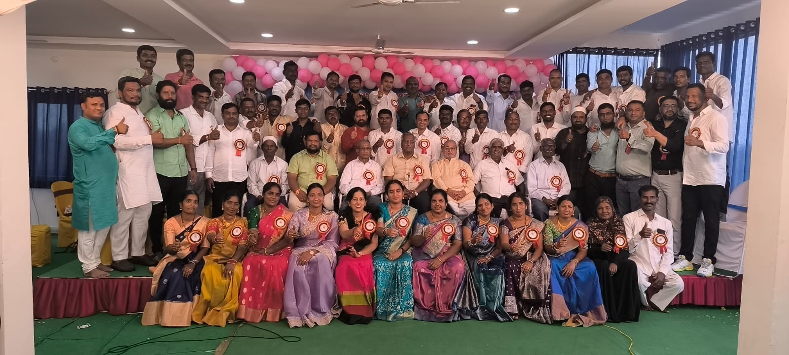ఘనంగా పూర్వ విద్యార్థుల సమ్మేళనం