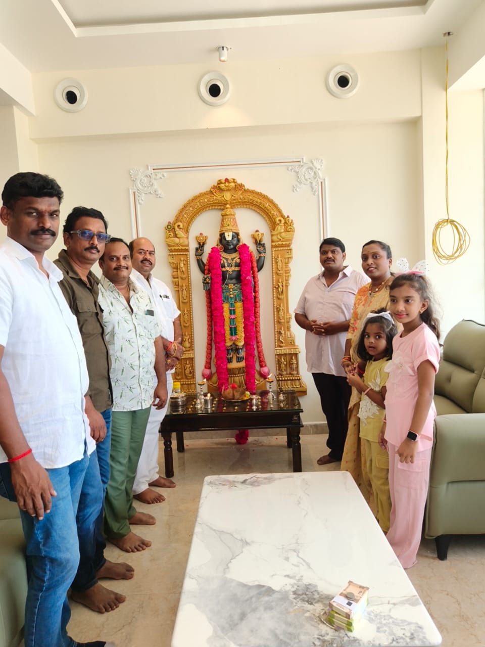 నూతన బలబద్ర రాయల్ గ్రౌండ్ రెస్టారెంట్ప్రా ప్రారంభించిన కంచర్ల బాబి