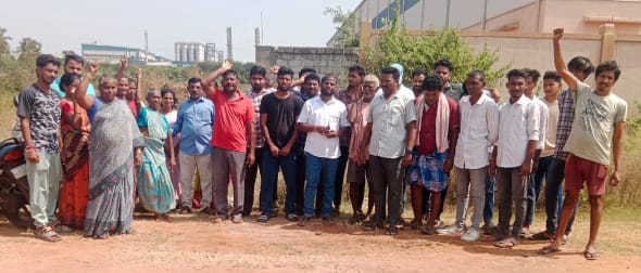 భూములు కోల్పోయిన నిర్వాసితులకు ఉపాధి కల్పించాలి