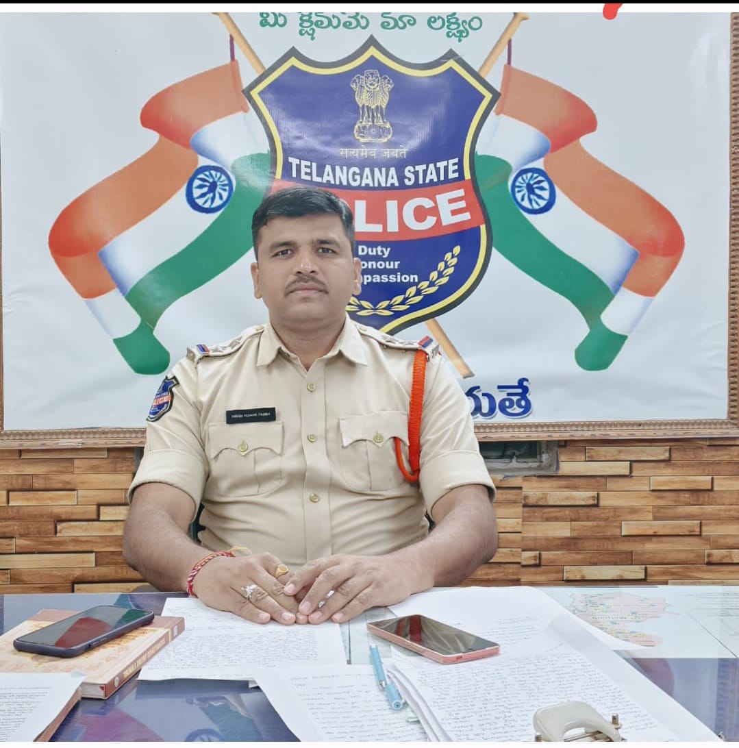 భారీ వర్షాల కారణంగా ప్రజలు అప్రమత్తంగా ఉండండి ఎస్సై కిరణ్ కుమార్