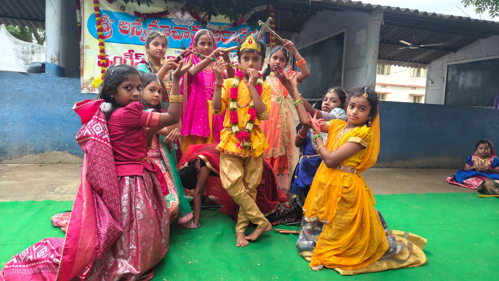 ఘనంగా ముందస్తు శ్రీకృష్ణాష్టమి వేడుకలు
