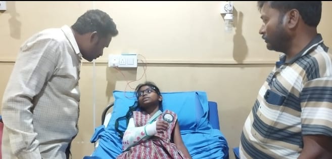 పేద విద్యార్థికి మెరుగైన వైద్యం అందించాలి