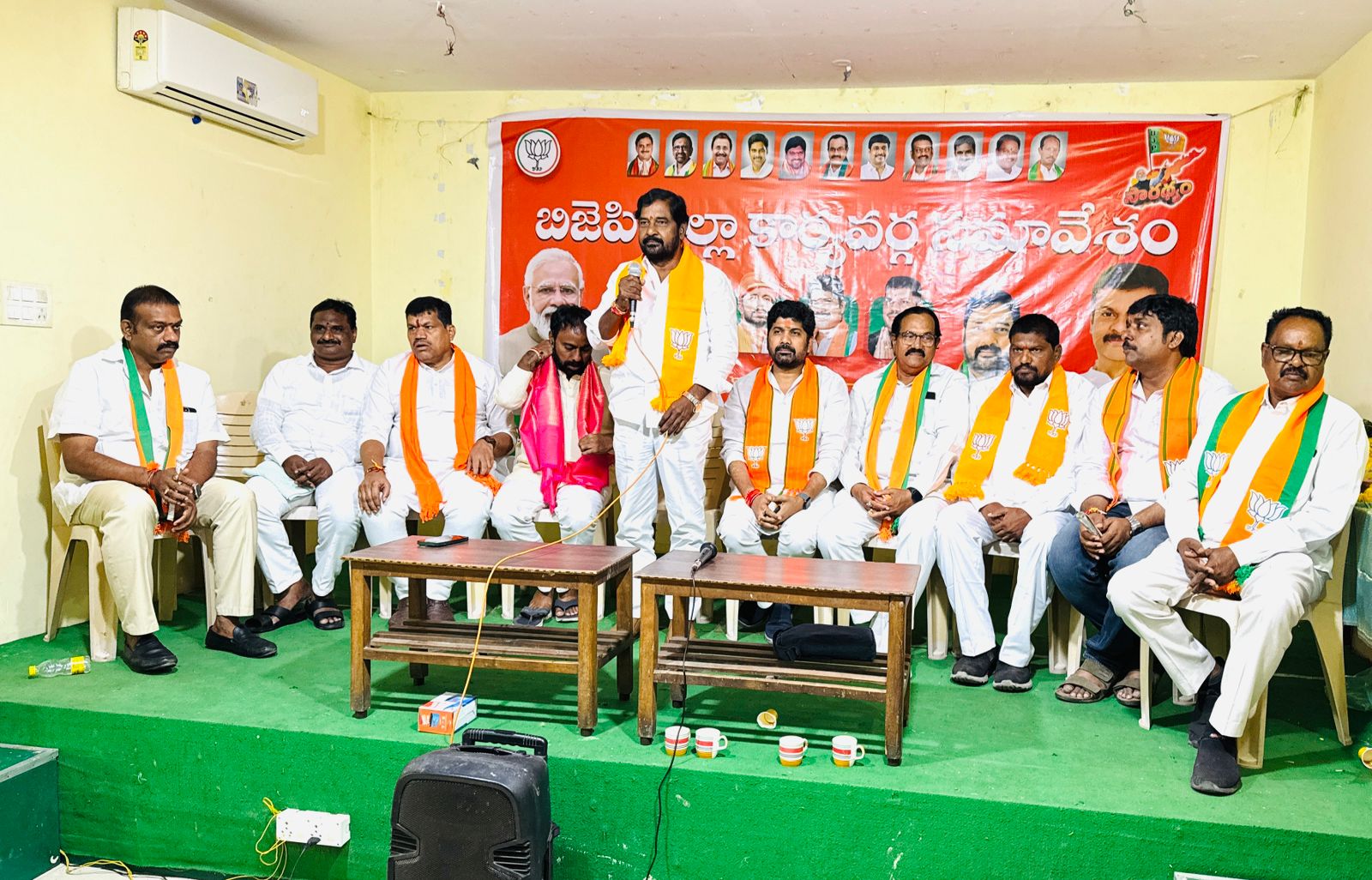 సంచార జాతుల కోసం బీజేపీ స్ఫూర్తి కార్యక్రమం కరపత్రం ఆవిష్కరణ