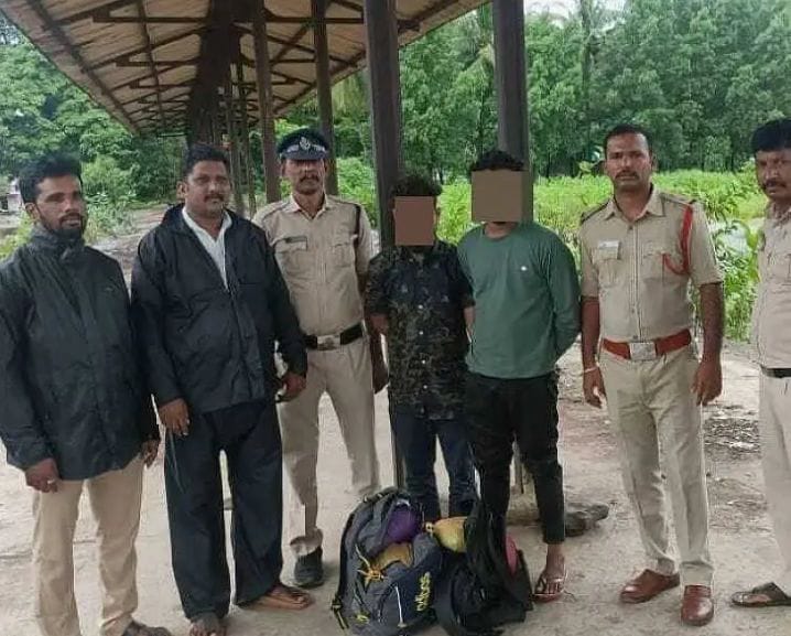 విజయనగరంలో గంజాయితో ఇద్దరు అరెస్టు