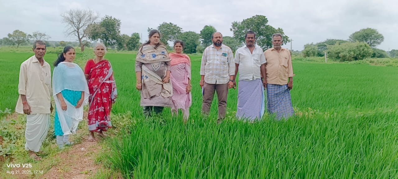 ఆధునిక సాంకేతిక పరిజ్ఞానం రైతులు అలవర్చుకోవాలి