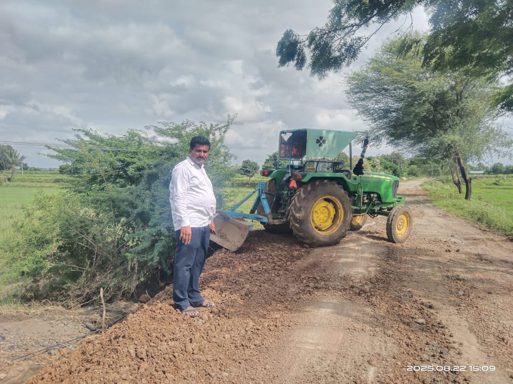 తడ్కల్ నల్లవాగు రోడ్డు మరమ్మత్తులు