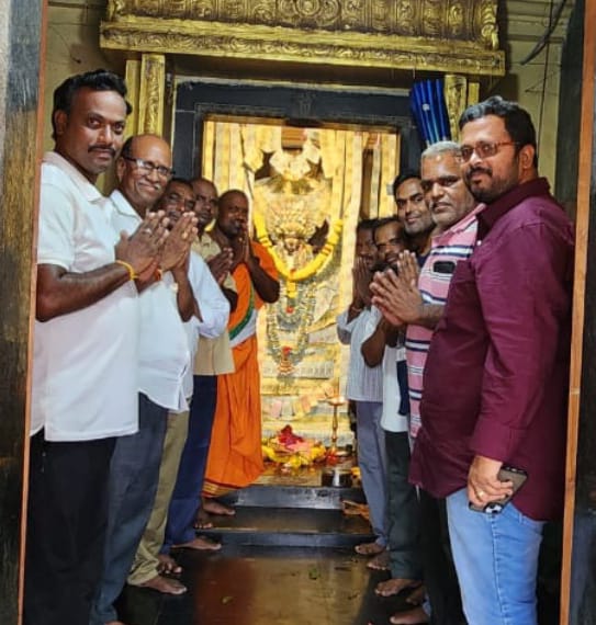 భక్తిశ్రద్ధలతో వాసవీమాతకు పూజలు