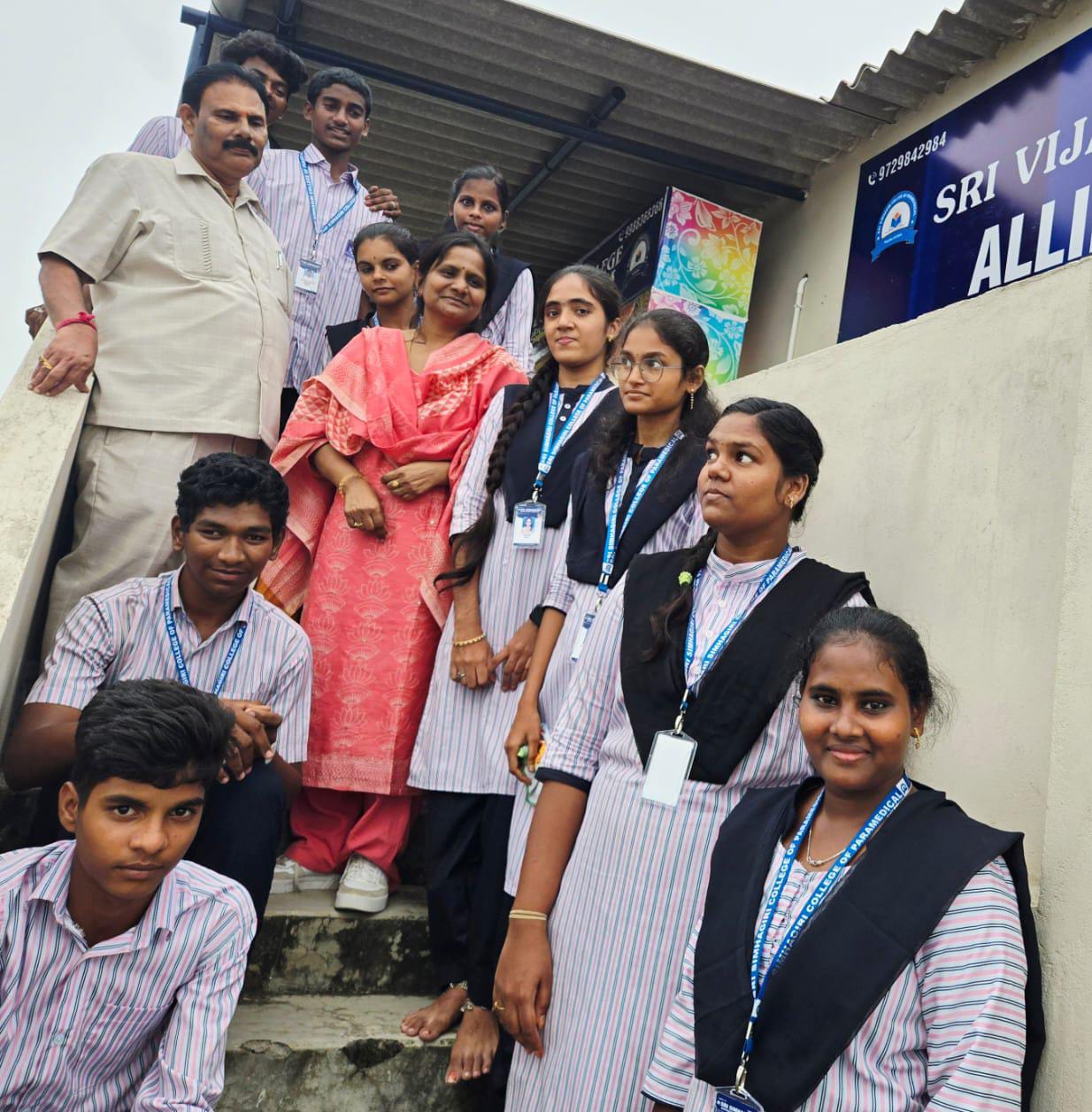 హెల్త్ కేర్ ప్రొఫిషన్స్ కౌన్సిల్ సెక్రటరీ పర్యటన