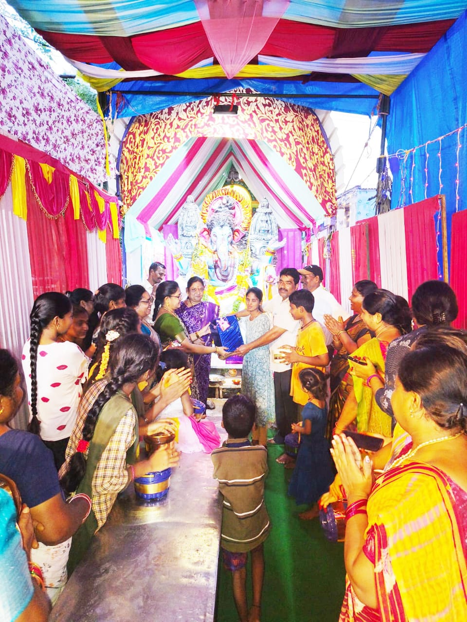 అలరించిన ముగ్గుల పోటీలు
