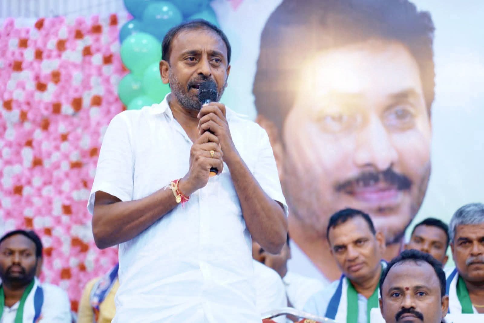 బాబు కడితే ఇల్లా.. జగన్ కడితే ప్యాలెసా?: నెమలిదిన్నె