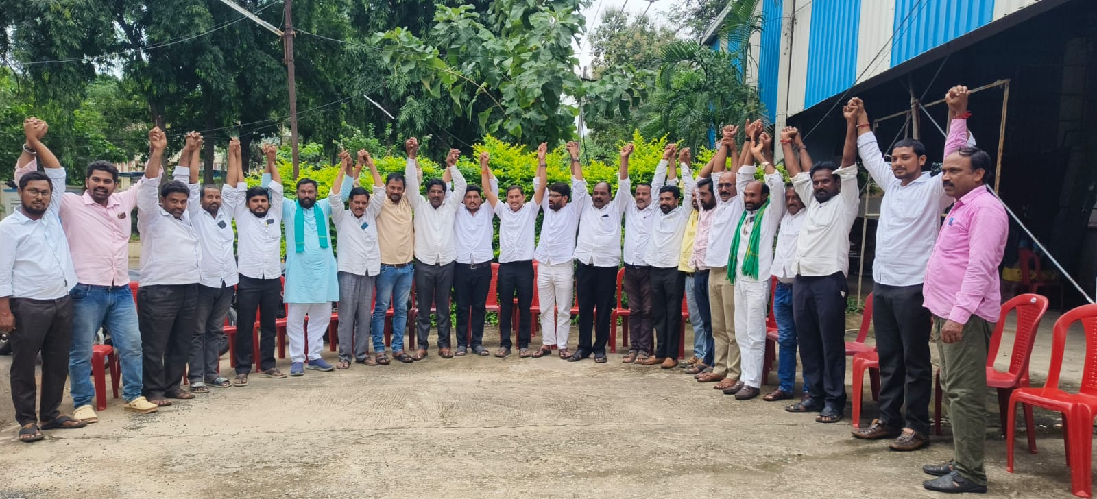 లంబాడీలపై జరుగుతున్న కుట్రలపై ఆందోళన – సీఎం పర్యటనలో లంబాడీల నిరసన తప్పదంటూ సంఘాల హెచ్చరిక