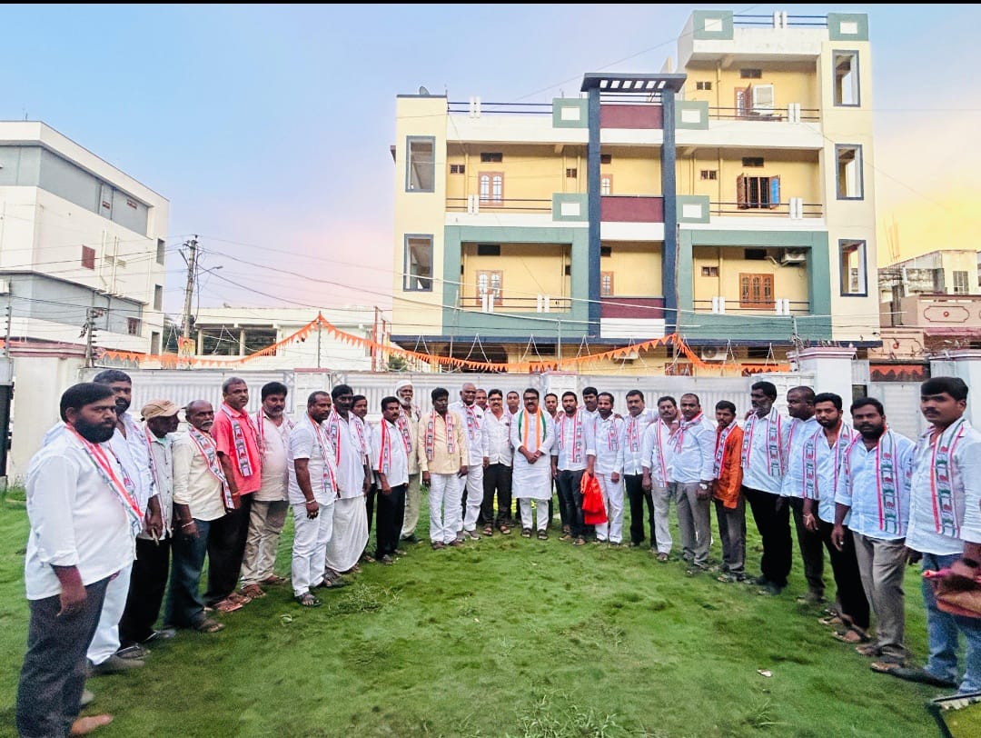 బీఆర్ఎస్ ను వీడి కాంగ్రెస్ పార్టీలో చేరిక