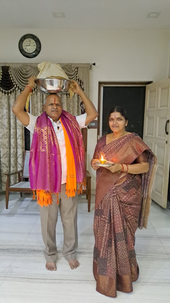 పాపారాయుడు నగర్ కాలనీ వినాయక లడ్డూ కైవసం చేసుకున్న చౌదరి నర్సింగ్ రావు