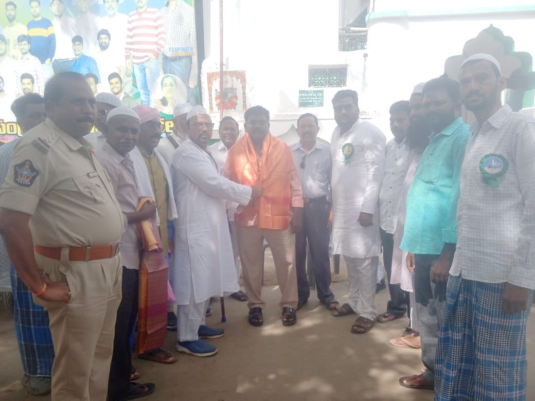 అత్యంత ఘనంగా మిలాద్ ఉన్ నబి పండుగ.
