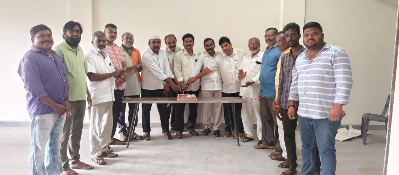 ఘనంగా ఎంపీ మిధున్ రెడ్డి జన్మదిన వేడుకలు