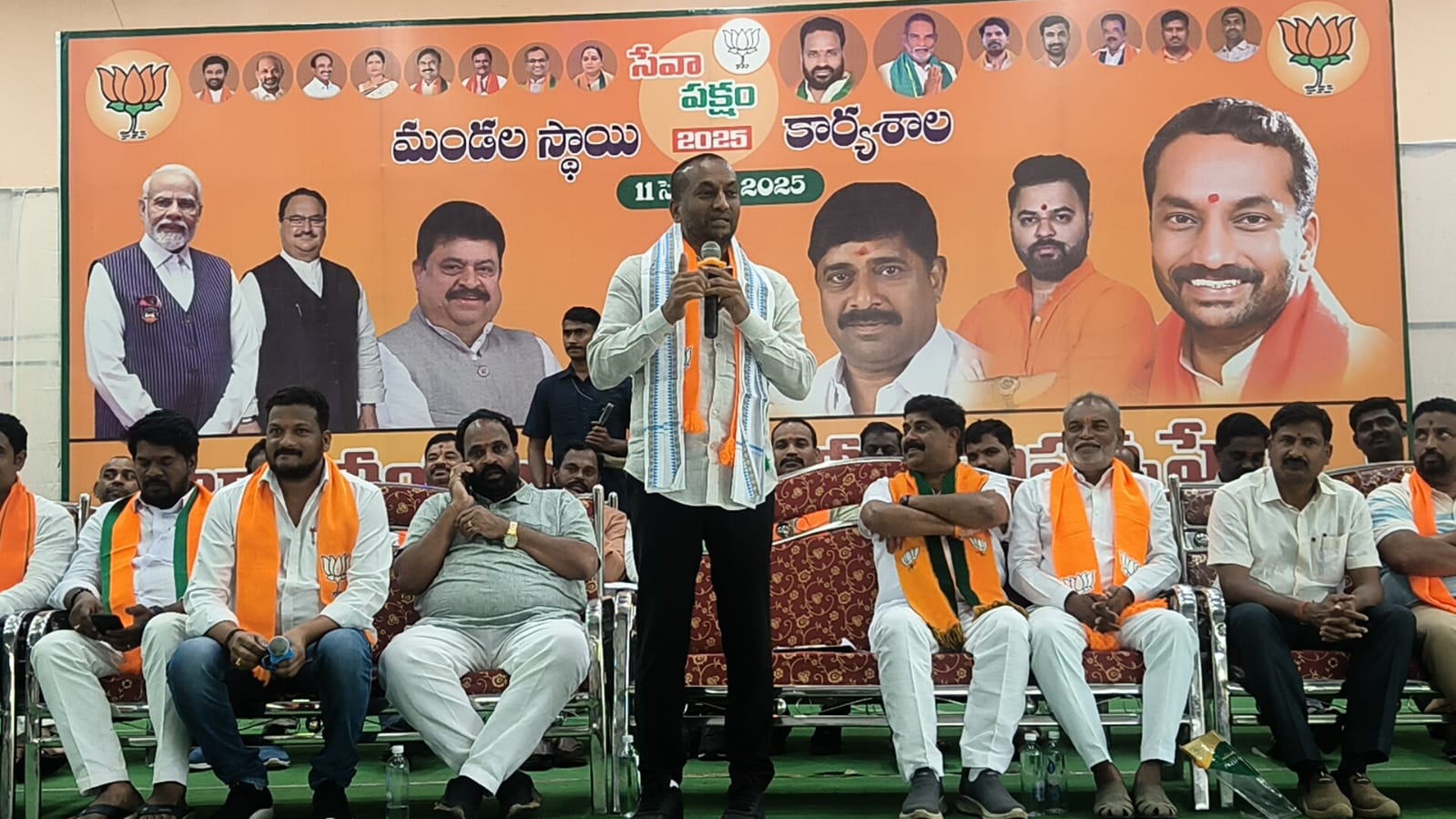 గడిచిన పార్లమెంటు ఎన్నికల్లో తనను ఓడించేందుకు ప్రత్యర్థులు కోట్లు ఖర్చు చేసి ఓటమిపాలయ్యారు