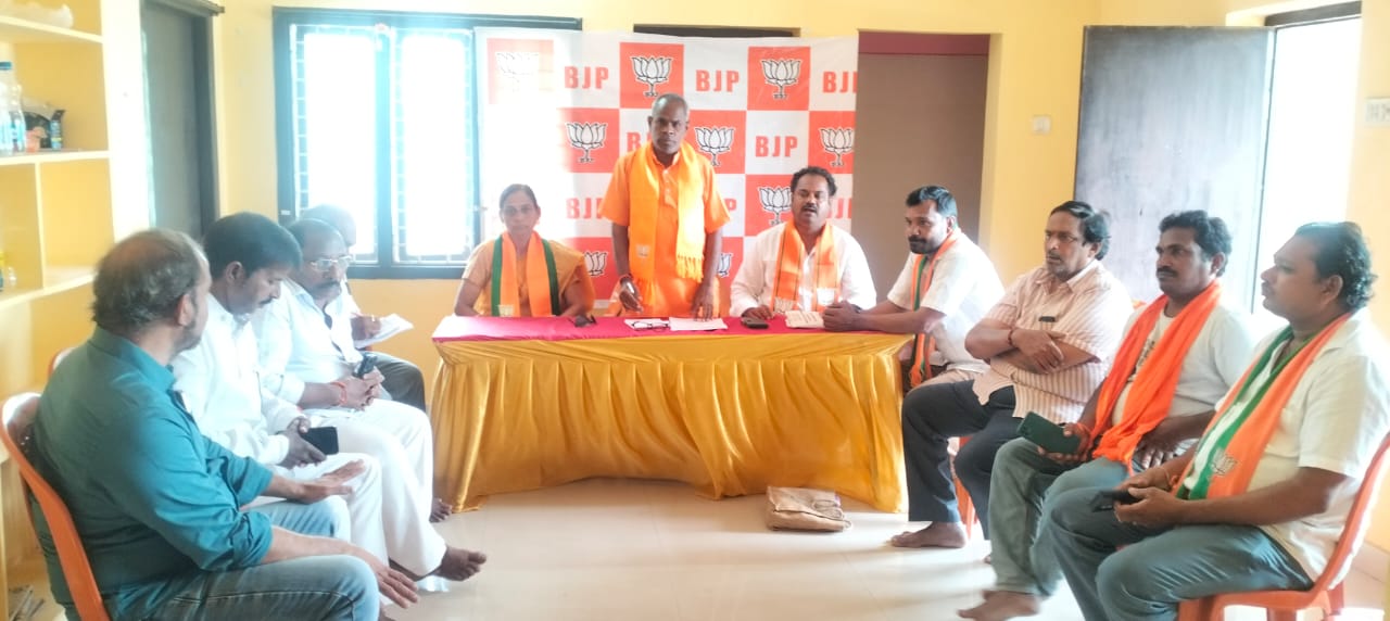 మోడీ పుట్టినరోజు సందర్భంగా పలు సేవా కార్యక్రమాలు గనిశెట్టి