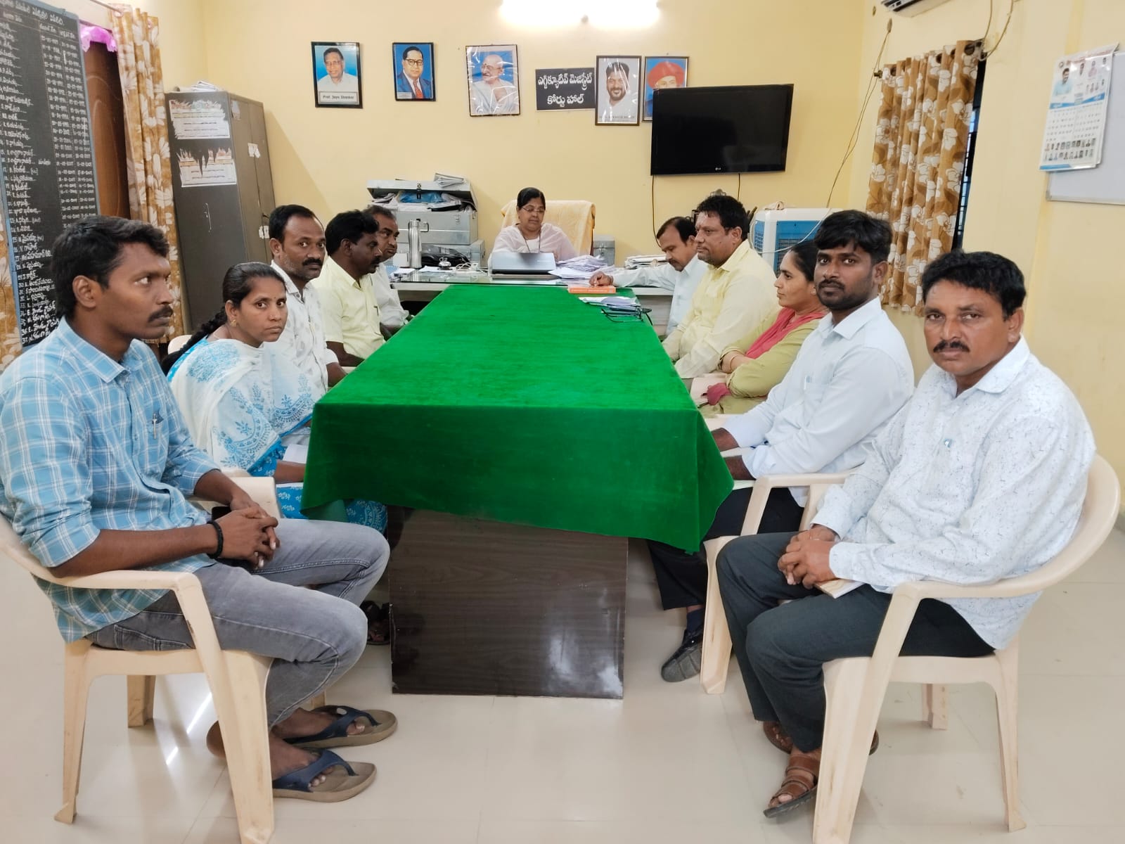మండలానికి ఏడుగురు జిపిఓ ల నియామకం, బాధ్యతల స్వీకరణ