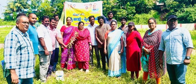 మడుతూరులో స్వచ్ఛ ఆంధ్ర స్వచ్ఛ దివాస్ కార్యక్రమం