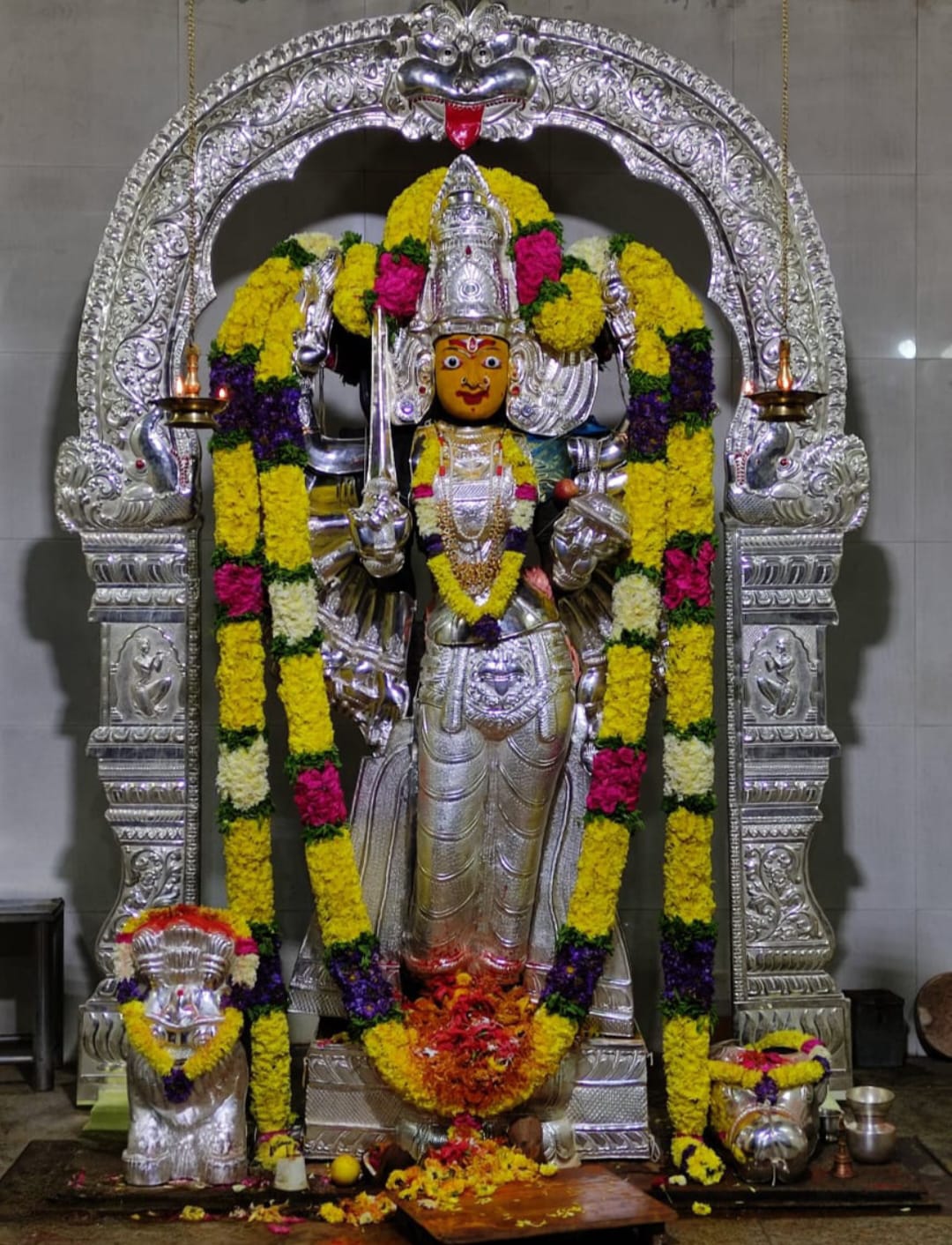 నేటి నుండి శ్రీ చాముండేశ్వరి దేవి శరన్నవరాత్ర మహోత్సవములు