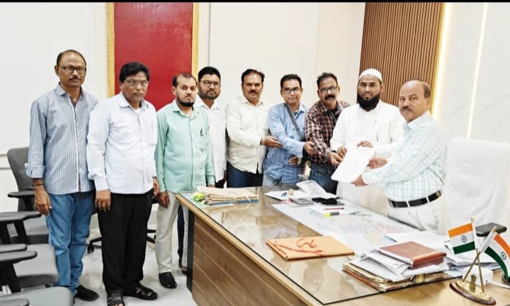 జిల్లా ప్రభుత్వ ఆస్పత్రి సూపర్డెంట్ పై చర్యలు తీసుకోవాలి
