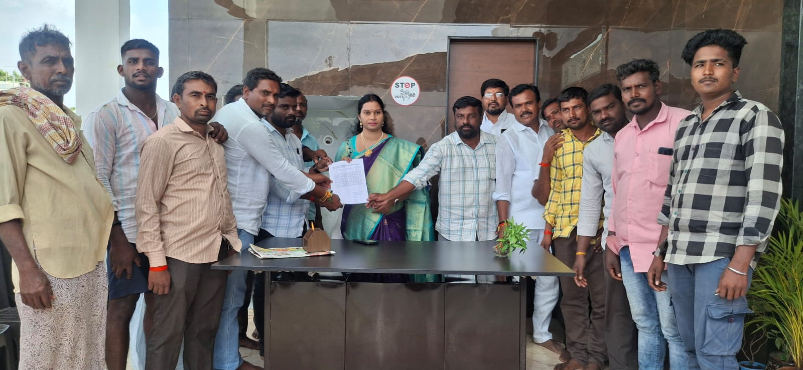 మాజీ జెడ్పి చైర్ పర్సన్, కాంగ్రెస్ పార్టీ గద్వాల నియోజకవర్గ ఇంచార్జీ సరితమ్మ