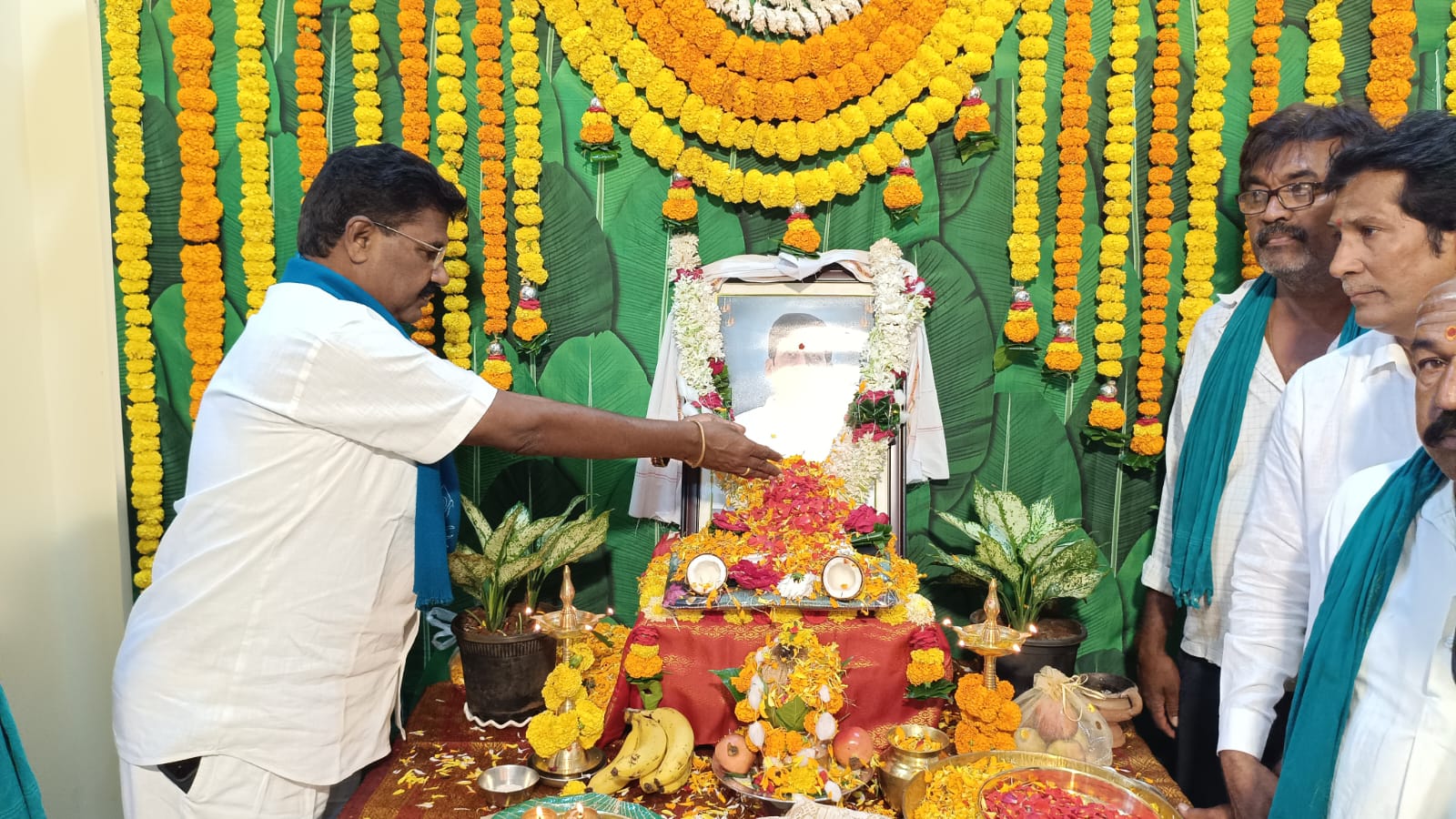 బిచ్కుంద మాజీ ఎంపీపీ అశోక్ పటేల్ మొదటి వర్ధంతిలో పాల్గొన్నారు మాజీ ఎమ్మెల్యే