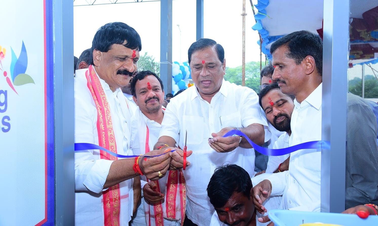 పాపన్నపేట వ్యాపారంగంలో ముందుండాలి..