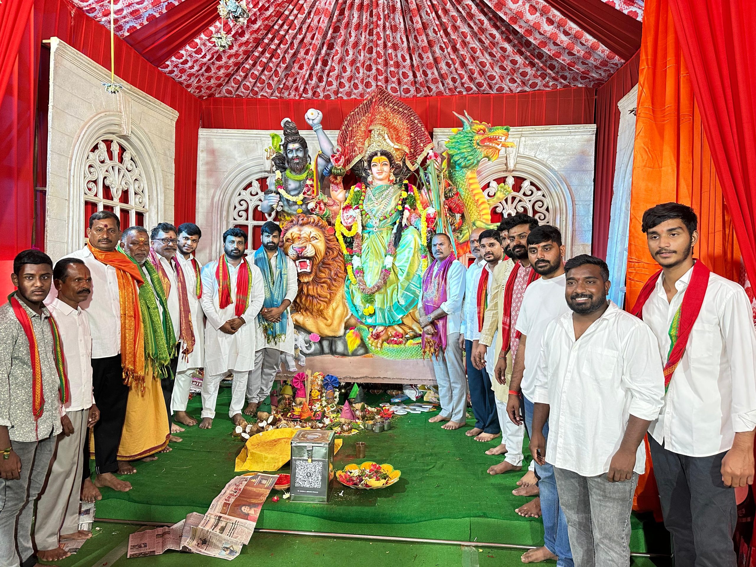 పలు అన్నదాన కార్యక్రమాల్లో పాల్గొన్న ఐలాపూర్ మాణిక్ యాదవ్