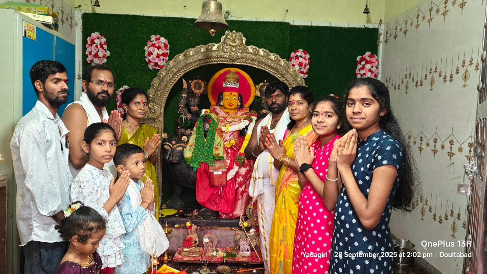 నవరాత్రి ఉత్సవాల్లో బిఆర్ఎస్వి రాష్ట్ర నాయకులు పాల్గొన్నారు