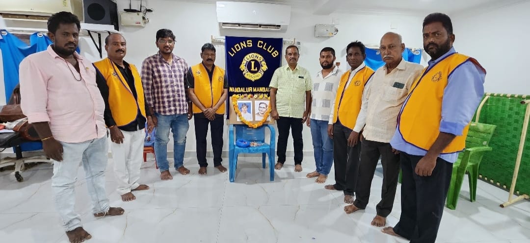 మహనీయుల జయంతి సందర్భంగా నివాళులు