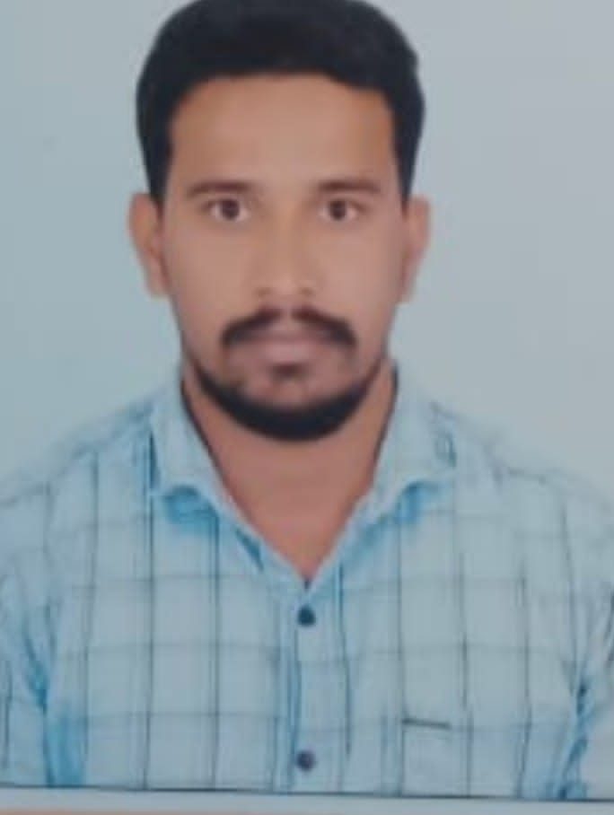 మల్లపురం నివాసికి గ్రూప్ 2 ఉద్యోగము. పీ.ఏ. పల్లి మండలం లోని మల్లపురం గ్రామ నివాసి నారాయణదాసు