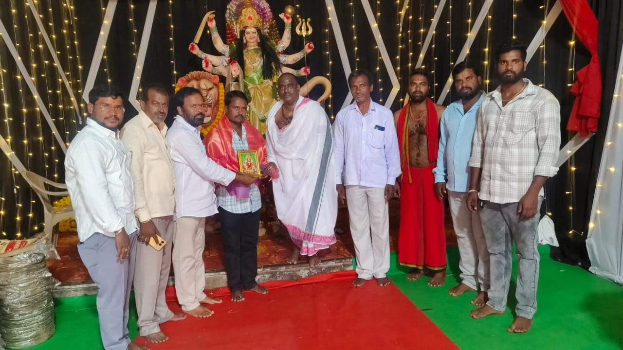 చేబర్తి లో ఘనంగా శ్రీదేవి శరన్నవరాత్రి ఉత్సవాలు