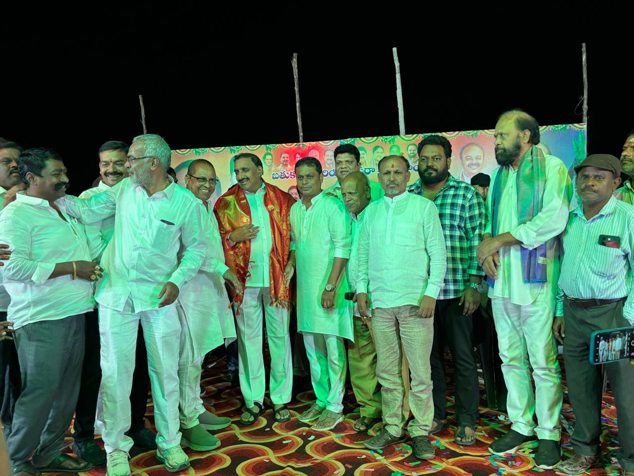 కార్పొరేటర్ వెంకటేష్ గౌడ్ ఆధ్వర్యంలో కన్నుల పండుగగా బతుకమ్మ ఉత్సవాలు నిర్వహించారు