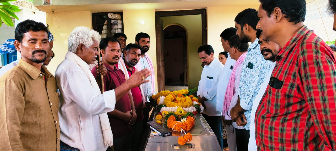 రమావత్ చాందీ మృతి బాధాకరం బిఆర్ఎస్ పార్టీ నల్గొండ జిల్లా అధ్యక్షులు,దేవరకొండ మాజీ శాసనసభ్యులు రమావత్ రవీంద్ర కుమార్