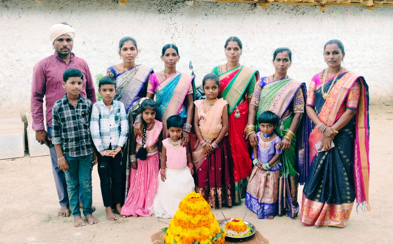 ముత్యంపేటలో ఘనంగా సద్దుల బతుకమ్మ సంబరాలు