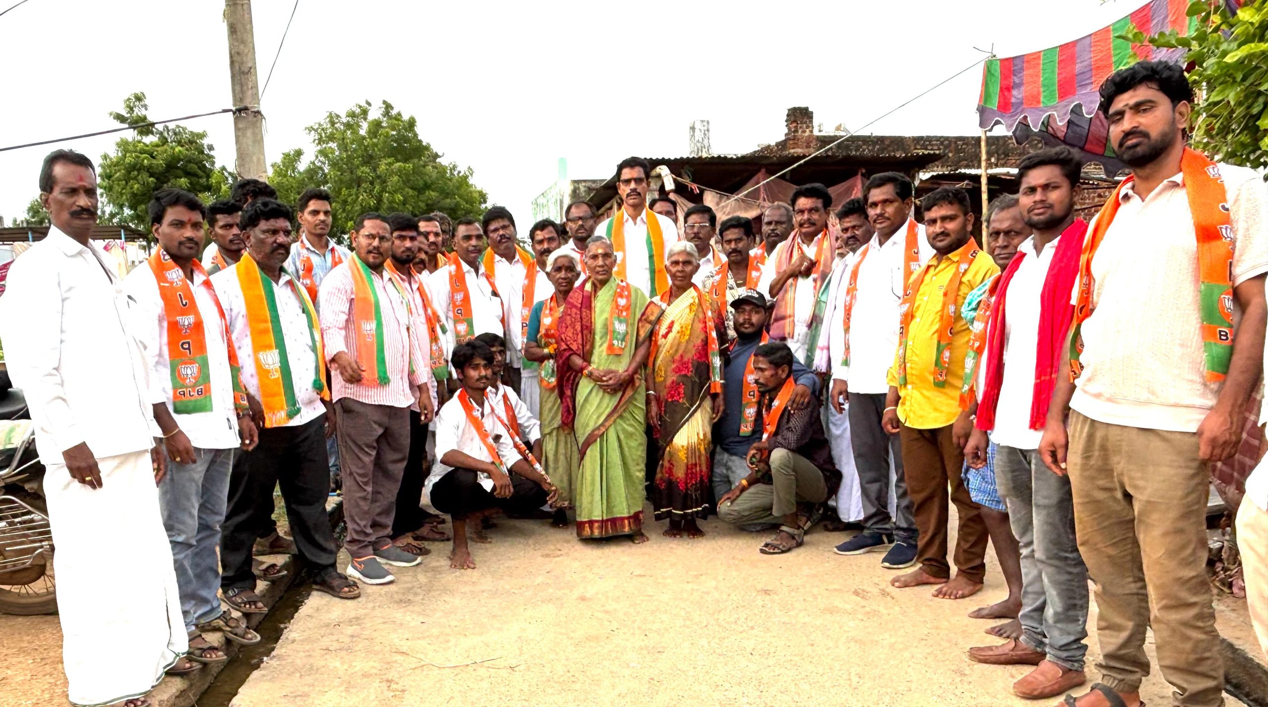 జోగులాంబ గద్వాల జిల్లా, వడ్డేపల్లి మండల అధ్యక్షులు బోయ నాగరాజు మరియు పెద్ద నర్సింలు ఆధ్వర్యంలో