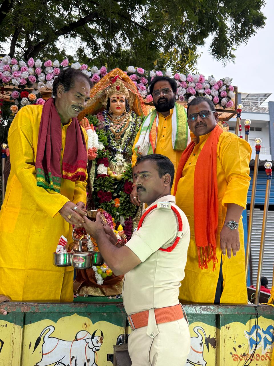 బిచ్కుందలో అంగరంగ వైభవముగా నిర్వహించిన దుర్గమాత నిమజ్జన శోభాయాత్ర.