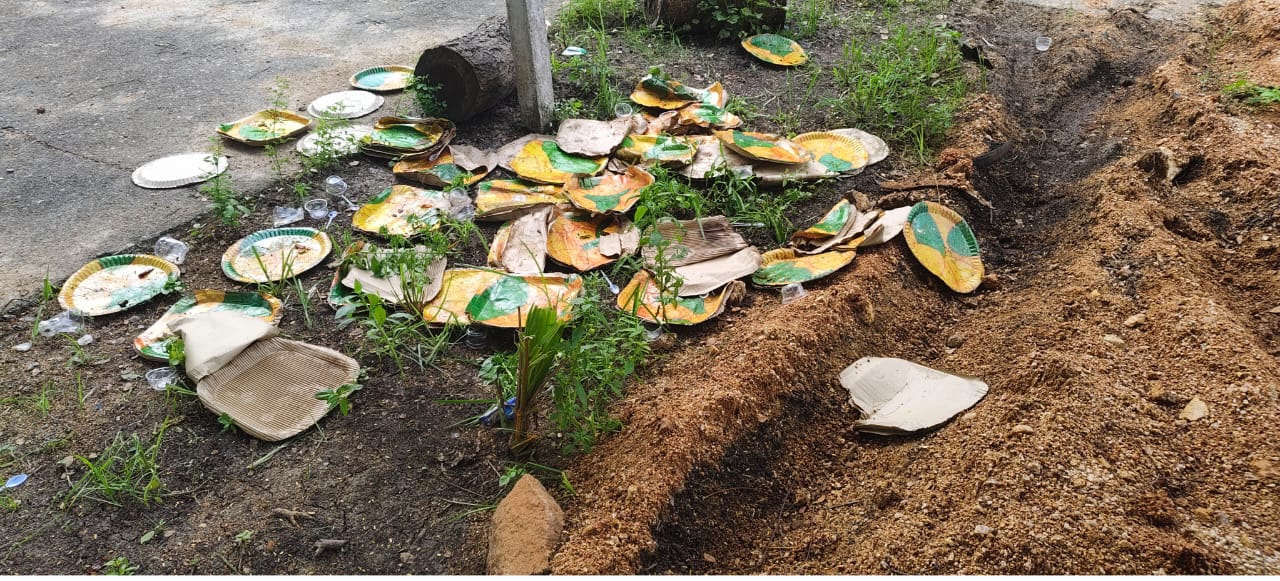 పట్టించుకోని మార్కెట్ సిబ్బంది