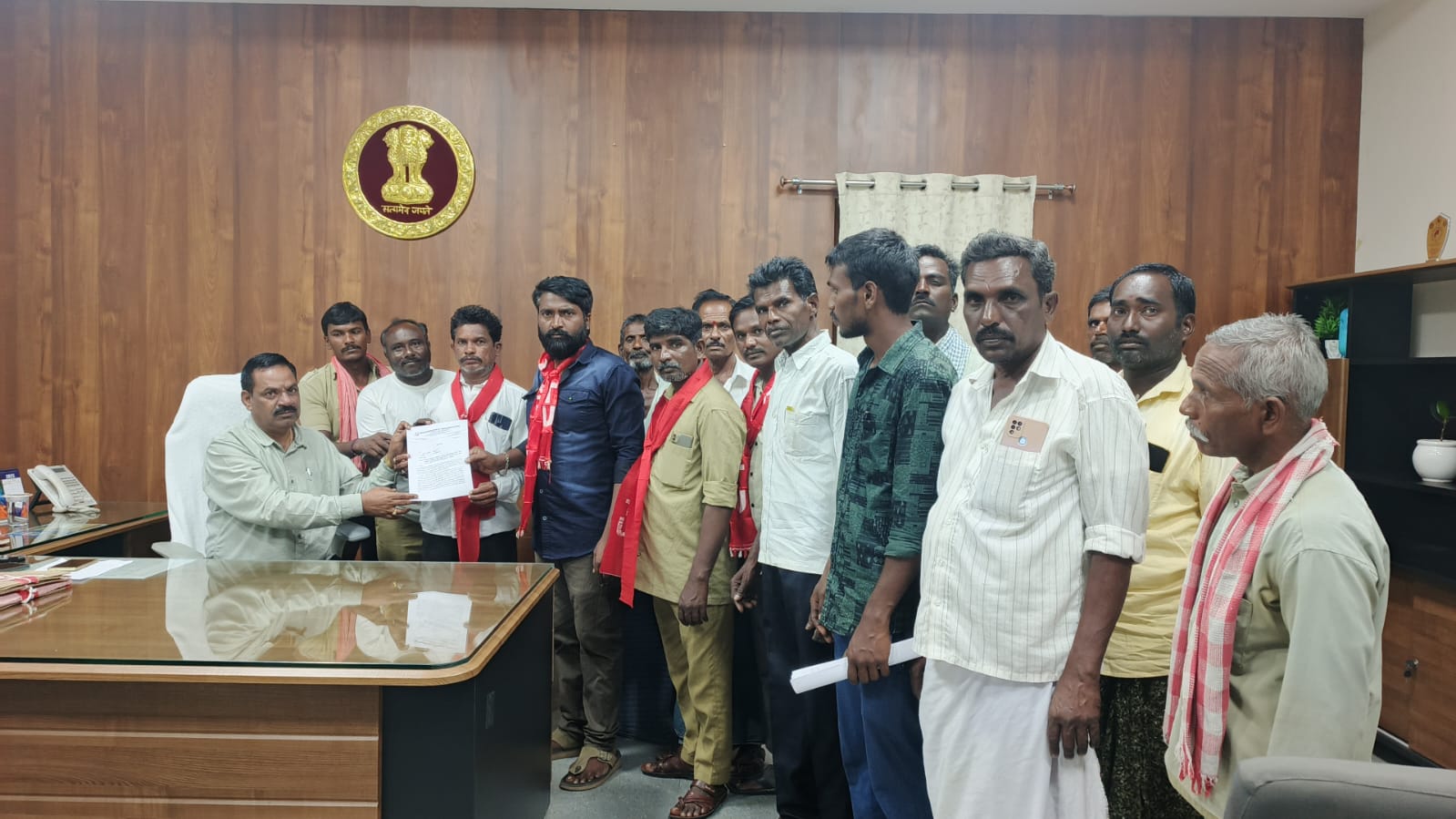 ఐ యాప్ టి యూ భారత కార్మిక సంఘాల సమైక్య ఐ యాప్ టి యూ జిల్లా కమిటీ ఆధ్వర్యంలో.